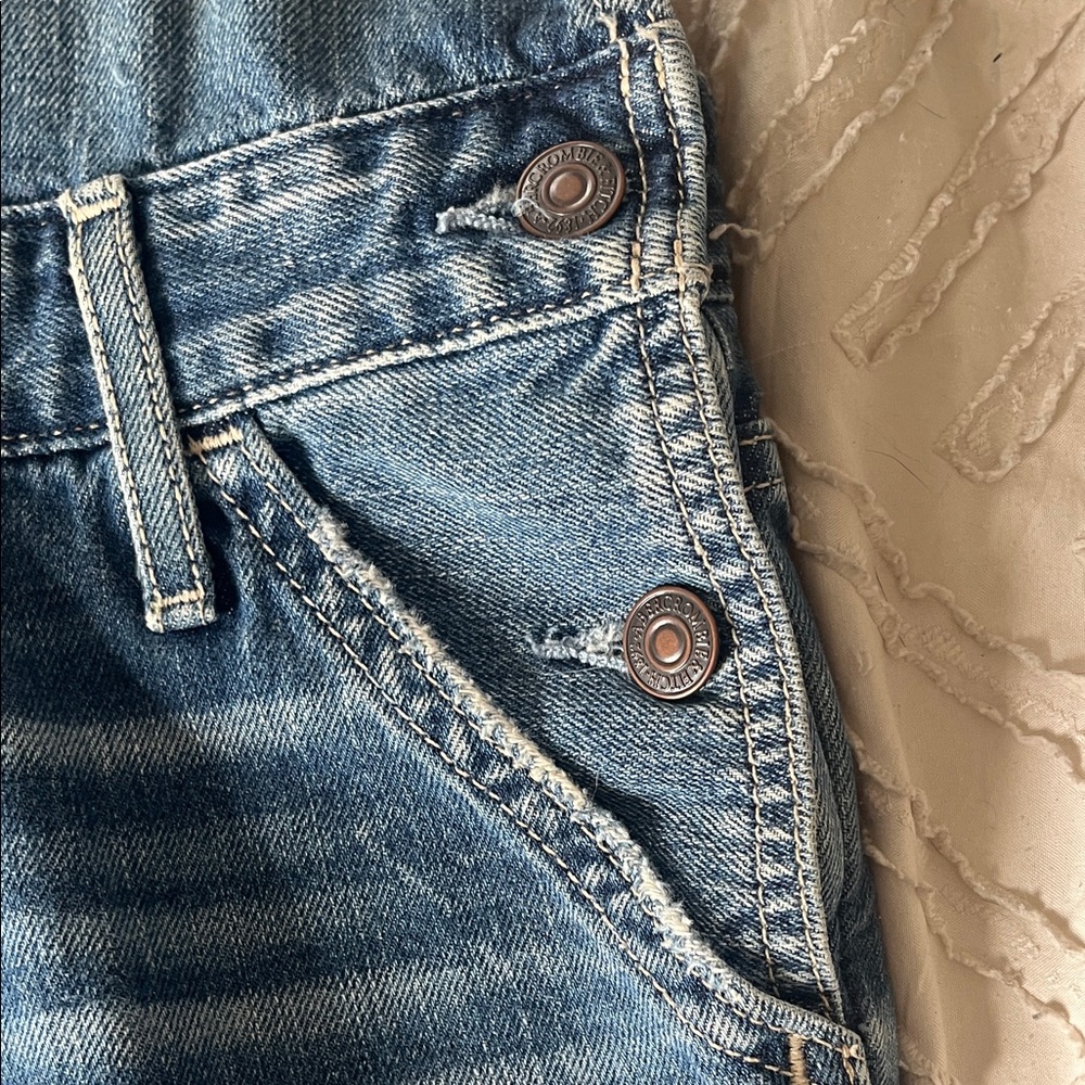 3 items for $20 ๐ Abercrombie & Fitch Blue Denim Women's Overall - Picture 6 of 10